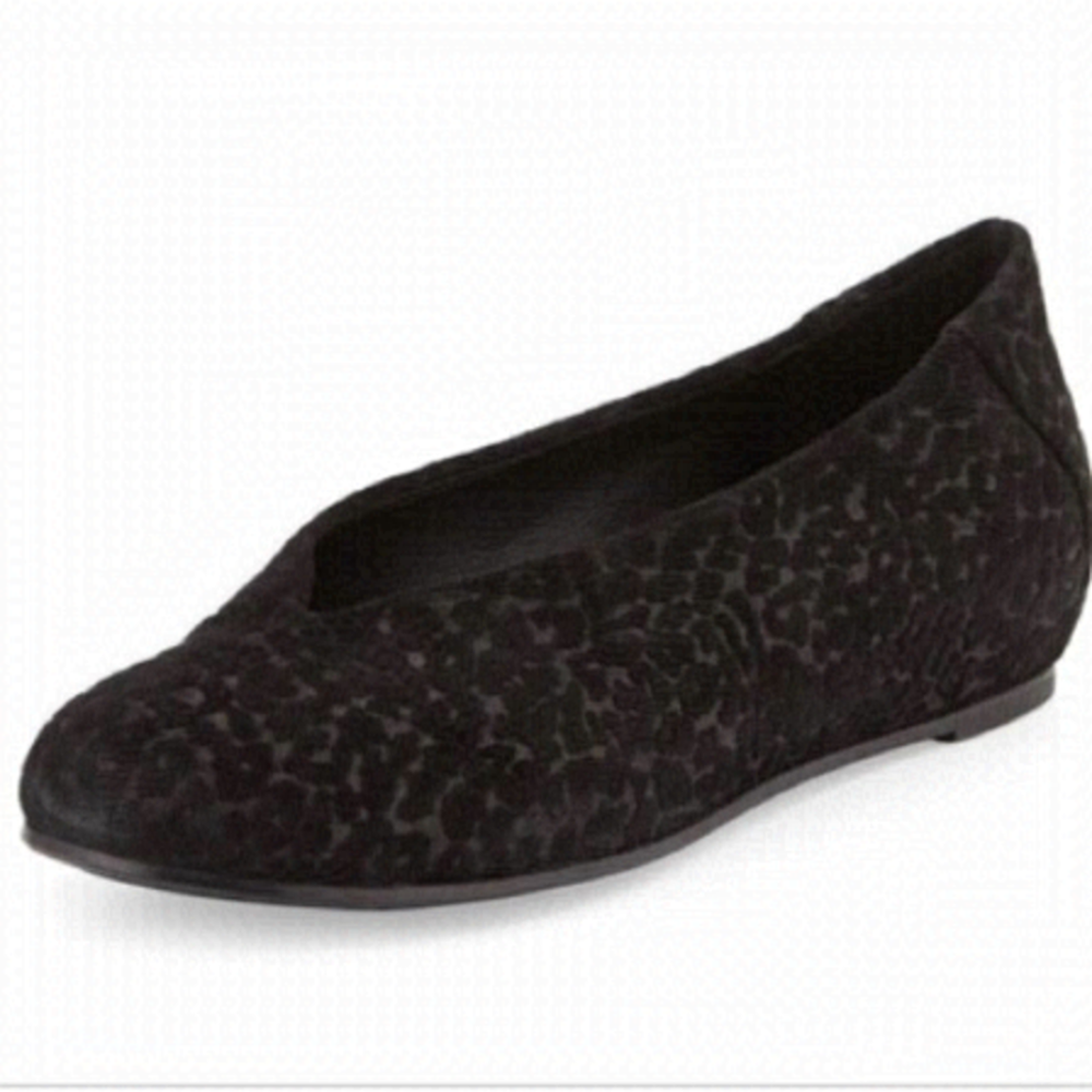 𝅺Eileen Fisher Patch Leopard Embossed Black Leather Ballet Flats Size 8/ 38